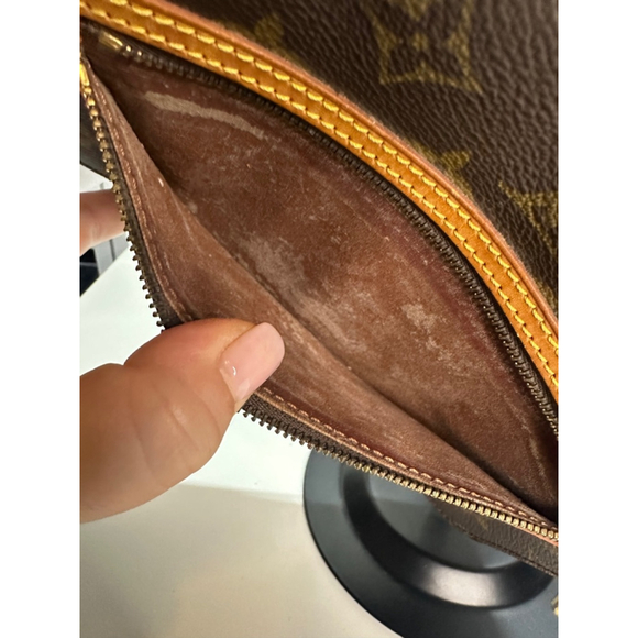 Louis Vuitton Crossbody Bag Brown Tan - Picture 8 of 13